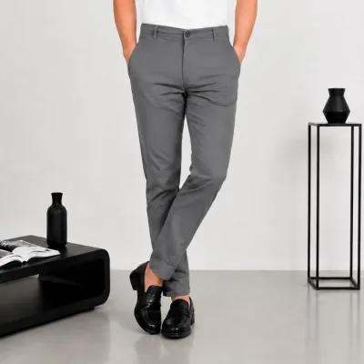 Celana Chino Slim Fit